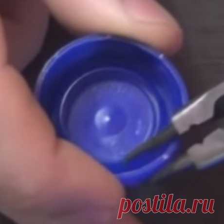 То, что он делает из крышки от «Кока-Колы», экономит реальные деньги! И это так легко…