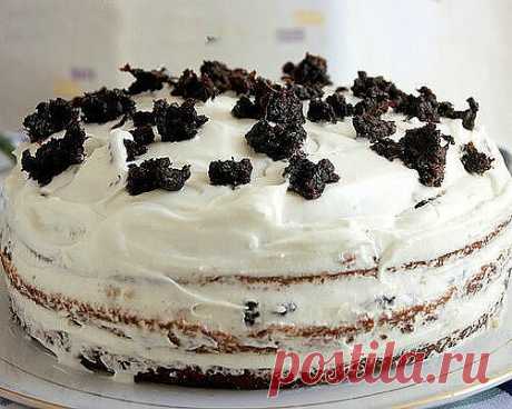 Медовик на кефире

Для теста:
2 стакана муки
2 стакана сахара
2 стакана кефира
2 столовые ложки меда (мед растопить, если он густой)
2 яйца,
пакетик разрыхлителя

Для крема:

2 большие банки сметаны ( примерно литр) 20-25% (густой)
1/2 стакана сахара
по одной горсти чернослива, кураги и изюма
150 грамм жареного миндаля

Процесс приготовления:

Смешиваем все вместе: муку, сахар, кефир, яйца, мед и добавляем разрыхлитель. Взбиваем миксером.

Тесто делим на две части. Выпекае...