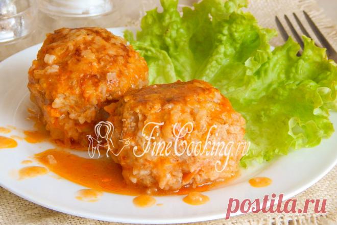 Тефтели из свинины с рисом Это очень простой рецепт второго блюда, который обязательно пригодится любой хозяюшке.