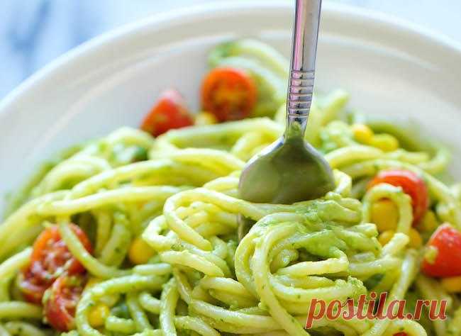 Паста, или, проще говоря, макароны с авокадо!