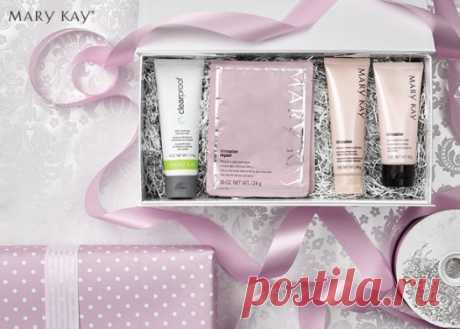 Дарите подарки от Mary Kay® своим любимым! 
Набор масок - идеальный подарок для той, кто не мыслит своего дня без ухода за кожей!
Мультимаскинг уже так полюбился многим, ведь с этим набором можно создать свою собственную уникальную комбинацию масок, которая подходит для всех участков кожи.
Подробности про мультимаскинг читайте на сайте - https://www.marykay.ru/ru-ru/tips-and-trends/whats-hot/new-mask-wardrobe
#marykay #marykayrussia25 #marykay_musthave #marykay_уход #multimasking #marykay_п