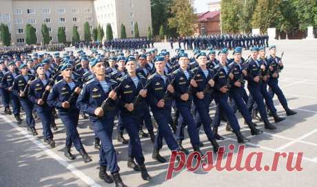 С 98-й годовщиной, родное РВВДКДКУ!