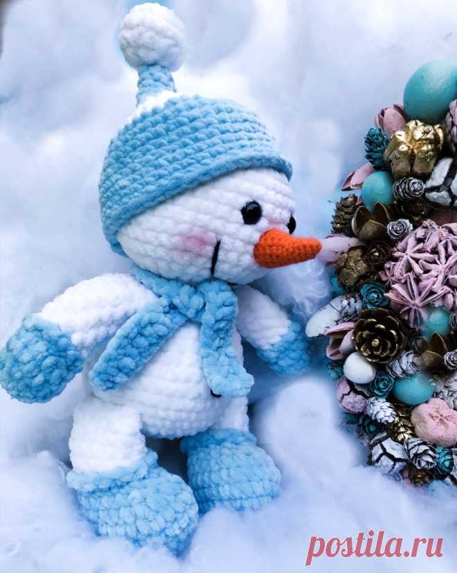 PDF Снеговик Стёпка крючком. FREE crochet pattern; Аmigurumi doll patterns. Амигуруми схемы и описания на русском. Вязаные игрушки и поделки своими руками #amimore - плюшевый снеговик, Новый год, снеговичок, snowman, Schneemann, bałwan, bonhomme de neige, happy new year, Christmas, xmas, Nativity, sněhulák, boneco de neve. Amigurumi doll pattern free; amigurumi patterns; amigurumi crochet; amigurumi crochet patterns; amigurumi patterns free; amigurumi today.