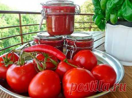 Домашний кетчуп – приправа к любому блюду.