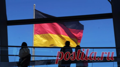 Вице-канцлер: у ряда муниципалитетов ФРГ уже нет возможности принимать мигрантов. Вице-канцлер — министр по делам экономики и защиты климата Германии Роберт Хабек признал, что у ряда муниципалитетов в ФРГ уже нет возможности принимать мигрантов. Читать далее