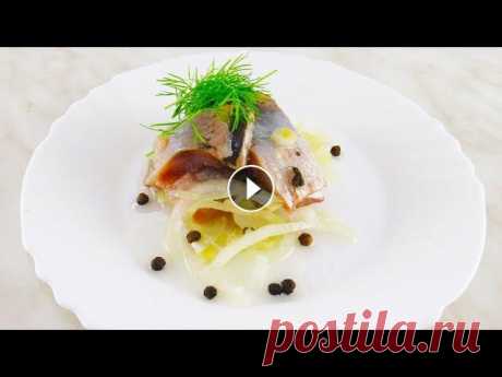 Как вкусно и быстро ПОСОЛИТЬ СЕЛЕДКУ в домашних условиях. Будете солить селедку теперь только так! Как вкусно и быстро посолить селедку в домашних условиях. Будете солить селедку теперь только так! Сегодня я с вами поделюсь быстрым способом засолки ...