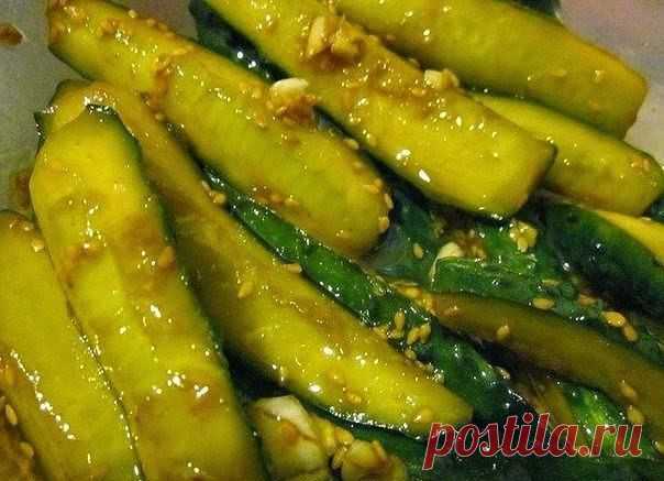 Огурцы с кунжутом