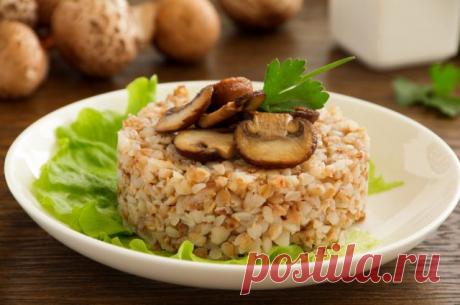 Перловая, гречневая и другие. Как правильно варить рассыпчатые каши Каша – одно из главных блюд России. Особенно в пост. Но чтобы она получилась вкусной и рассыпчатой, нужно знать секреты приготовления каждой крупы.