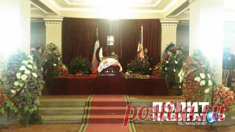 Последняя победа Моторолы: Похороны в Донецке взорвали мозг Киеву