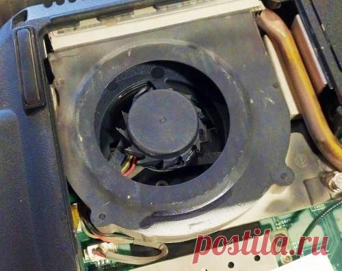 Что делать, если Вы заметили, что греется Ваш ноутбук. В чем может быть проблема? Ответит на вопрос Мастер Пайки.