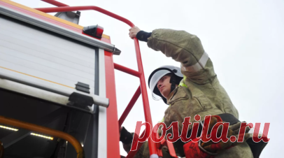 ТАСС: взорвавшаяся в Грозном цистерна отлетела во двор жилого дома. В результате взрыва цистерны с газом в Грозном есть пострадавшие, сообщают оперативные службы. Собеседник ТАСС утверждает, что взорвавшаяся цистерна отлетела во двор жилого дома и повредила его угол. Читать далее