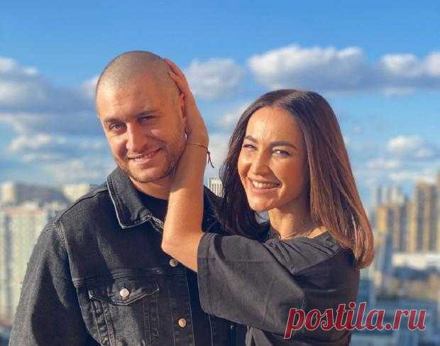 Дава и Ольга Бузова вместе поздравили маму рэпера с днем рождения