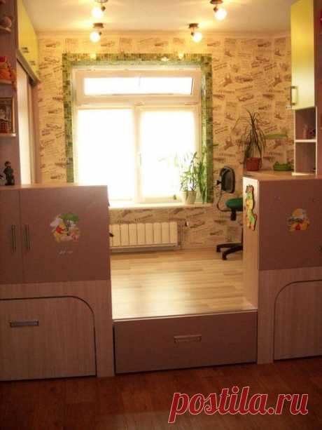 Моя детская: мозаика на откосах и &quot;подвал&quot; для кроватей