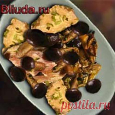 Утка с опятами. Рецепт приготовления. | Bliuda.ru

При приготовлении утиного мяса нужно быть внимательными, чтобы не передержать его и получить вкусное блюдо. Следуйте нашим инструкциям и у вас получится восхитительное блюдо: нежное сочное мясо с тонким ароматов трав и красного вина в прекрасном сочетании с опятами. обжаренными на сливочном масле.