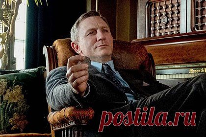 Режиссер «Достать ножи» подтвердил гомосексуальность персонажа Дэниела Крейга. Режиссер фильма «Достать ножи» Райан Джонсон подтвердил гомосексуальность детектива Бенуа Бланка, роль которого исполняет Дэниел Крейг. Подтверждение нетрадиционной сексуальной ориентации главного героя можно также найти в сиквеле. Так, одна из сцен показывает, что Бланк живет с мужчиной.