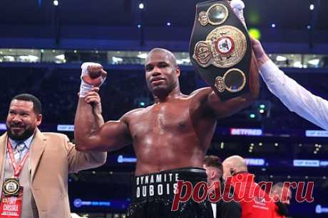 Усик и Дюбуа сорвали дедлайн WBA по заключению контракта на бой. Украинский боксер Александр Усик и француз Даниель Дюбуа сорвали дедлайн WBA по заключению контракта на бой. «Мы ждем, когда WBA назначит день проведения торгов на организацию боя. В то же время мы предпринимаем усилия, чтобы все же согласовать контракт», — заявил менеджер украинца Александр Красюк.