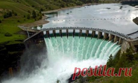 Плотины — красивейшие сооружение современности | Журнал "JK" Джей Кей По всем континентам разбросаны уникальные архитектурные сооружения древности, поражающие своим величеством и грандиозностью. Человек всегда стремился к созданию монументальных вещей. Какие же постройки современного периода могут претендовать на мощь и значительность, равнозначные древнейшим сооружениям? Наше внимание привлекли созданные человеком плотины. Некоторые из них являются не просто воплощением г...