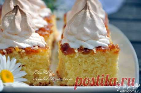 Пирог с абрикосовым джемом и безе