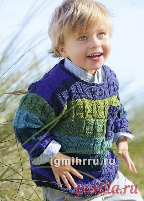 Для мальчика 2-6 лет. Пуловер в сине-зеленых тонах с рельефным узором. Вязание спицами для мальчиков