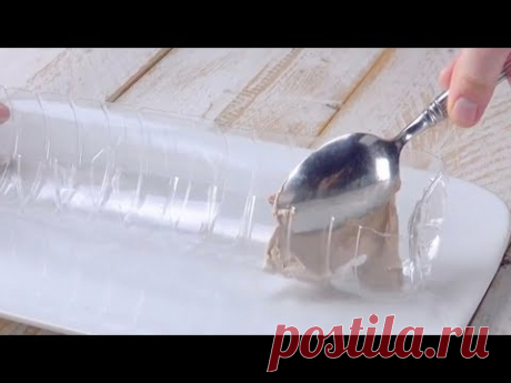 Для этого десерта режем пополам 2 пустые бутылки. Просто слюнки текут! - YouTube