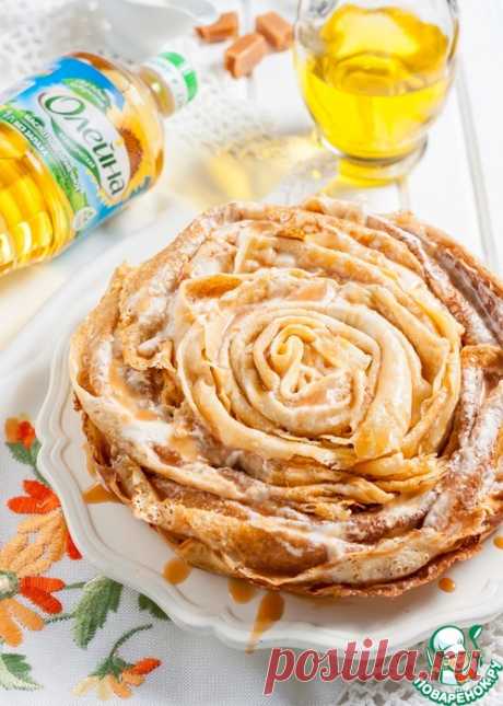 Блинный торт с карамельным соусом