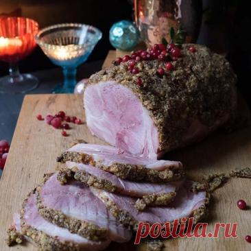 Домашняя #ветчина #Julschinken — отличный способ разнообразить #праздничное_меню, особенно для любителей скандинавской кухни

#Домашняя_ветчина Julschinken
- Приготовление домашней ветчины Julschinken
- Пищевая ценность 1 порции домашней ветчины
- Домашняя ветчина на праздничный стол. Советы
- Приготовление соуса (по желанию) к домашней ветчине