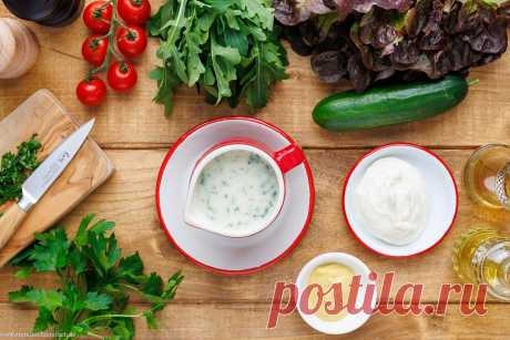 Hier kommt mein einfaches und schnelles Rezept für einen echten Salatsaucen-Klassiker: French Dressing. In nur 5 Minuten ist es fertig.