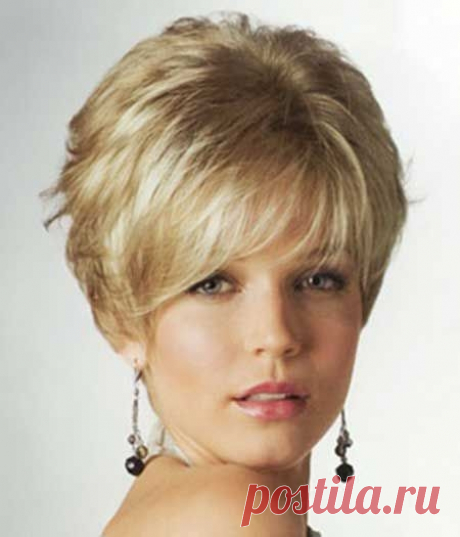 Short Elegant Blonde Hairstyle