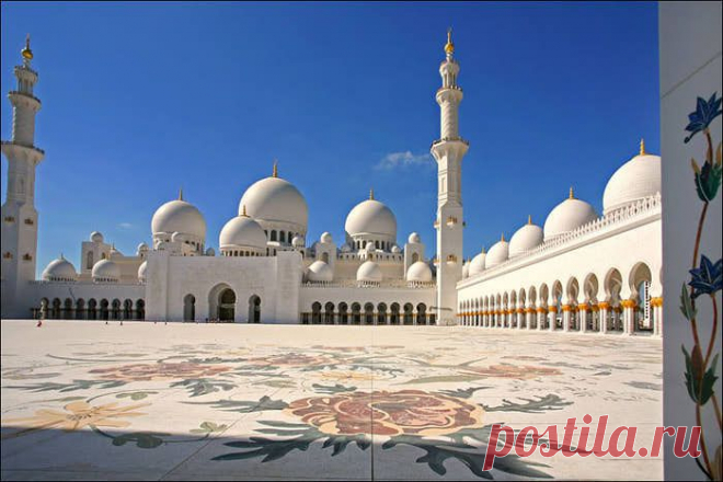 Белая мечеть шейха.