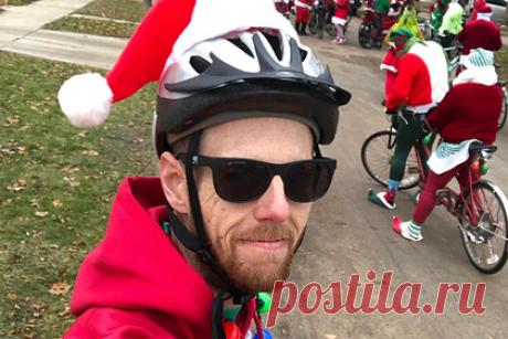 Мужчина рассказал о похудении на 50 килограммов. 38-летний Брайан Фарвур из американского штата Висконсин рассказал, как ему удалось похудеть на 50 килограммов с помощью диеты и езды на велосипеде. Основными продуктами в его рационе стали помидоры, морковь и брокколи. Также американец начал ездить на велосипеде по 300-500 километров в неделю.