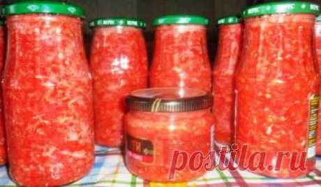 Заготавливаем сырую аджику с хреном 
Предлагаю заготовить на зиму вкусную и ароматную приправу - сырую аджику с хреном.

Ингредиенты:

— 3 кг помидор;
— 1,5 кг сладкого перца;
— 300 гр хрена;
— 250 гр чеснока;
— 1 стакан 6% уксуса;
— 0,…