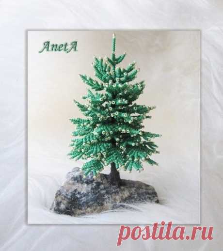 Ёлочка из бисера