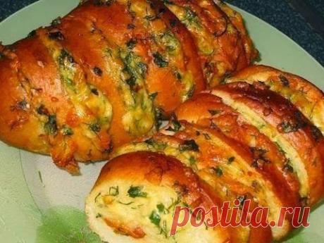 Хрустящий хлебушек пропитанный маслом, сыром и чесночком | Банк кулинарных рецептов