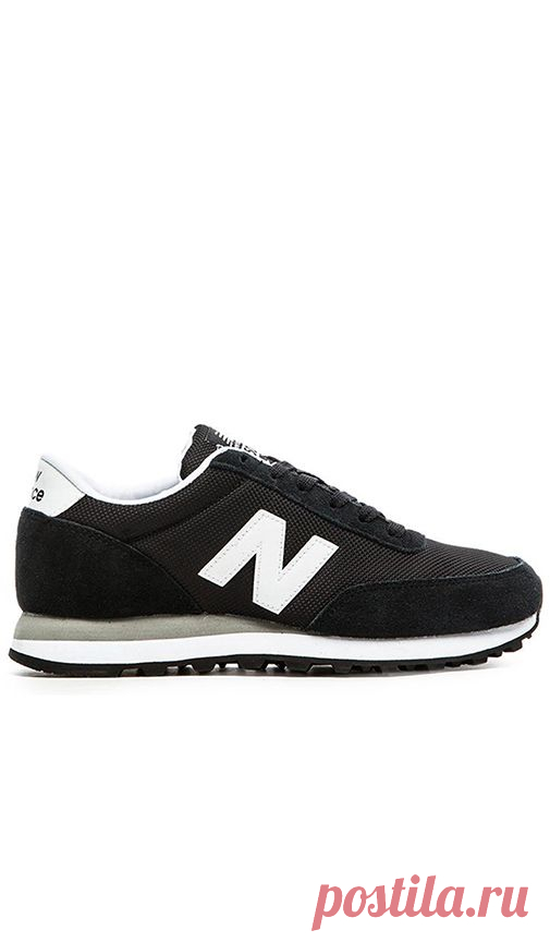 New Balance КРОССОВКИ CLASSICS CORE COLLECTION в цвете Черный | REVOLVE