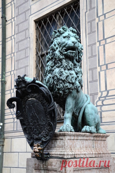 Мюнхенская резиденция (Münchner Residenz).Дворец Виттельсбахов.