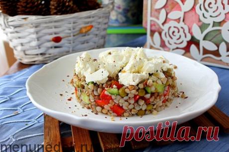 Рецепт салата из гречки с овощами и фетой | Меню недели