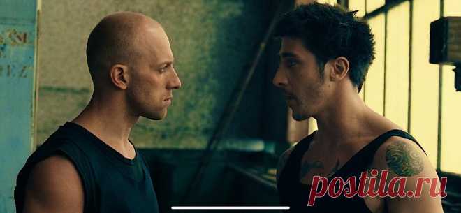 Главные герои фильма «13 район»: чем они занимаются и что с ними стало 17 лет спустя
Речь пойдет о французских бойцах, которые снимались в главных ролях фильма «13 район» и его продолжении «13 район. Ультиматум». Я расскажу вам, что стало с героями 17 лет спустя.   Основатель паркур движения и Ямакаси Давид Белль , который своими прыжками и трюками сводил с ума молодежь всего мира. Мастер боевых искусств и каскадер Сирил […]
Читай пост далее на сайте. Жми ⏫ссылку выше