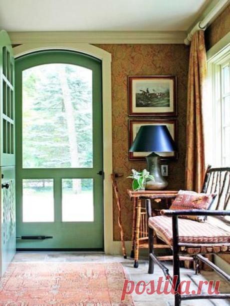 38 Welcoming Foyers