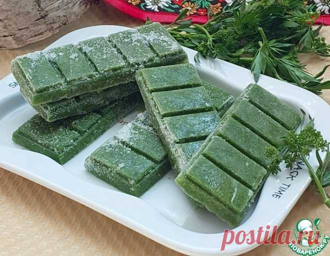 Зеленое пюре из стеблей зелени 