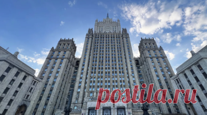 Посольству ФРГ заявили протест в МИД России из-за слов дипломата о Курилах. Посольству ФРГ заявлен протест на фоне слов немецкого посла в Японии о Курилах, заявили в МИД России. Читать далее