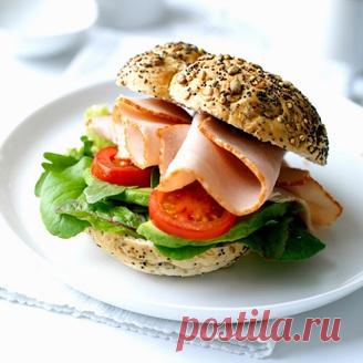 На замену: 12 полезных завтраков вместо обычных И однажды принимается стратегическое решение: перестать кормить себя «завтраками» насчет правильного питания и начать завтракать по-настоящему. Можно слепо довериться народной мудрости, которая советует позавтракать от души, а ужин отдать...