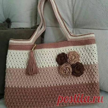 Leia a descrição ⤵
.
📷 by bluetenzauber_crochet
.
.
▶Separamos um super guia com centenas de receitas criado com carinho para você iniciante ou profissional!
✔Nele você receberá várias opções de gráficos, um mais lindo que o outro
✔Vídeo aulas passo a passo para iniciantes e avançados
✔Você também aprenderá a vender suas peças através da internet
✔Apostilas passo a passo e muito mais!
✔Bônus exclusivos para as próximas 11 pessoas
.
Para saber mais acesse...