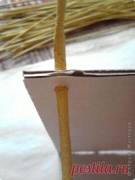 Плетение дна, новый способ. - Плетение из газетных трубочек - Поделки из бумаги - Каталог статей - Рукодел.TV