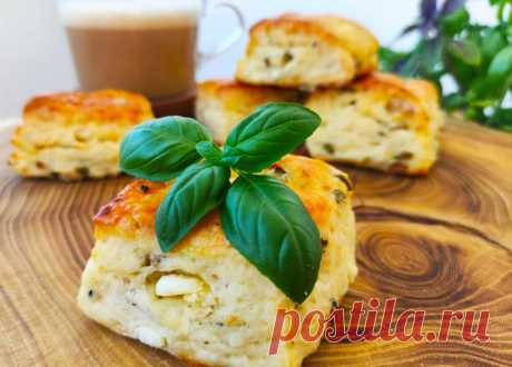ღ Сконы с фетой, панчеттой и оливками