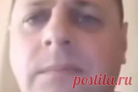 Хакеры установили личность издевавшегося над пленными украинского хирурга. Хакеры из группировки RaHDit установили личность издевавшегося над военнопленными украинского хирурга. По информации кибервзломщиков, им оказался 37-летний Андрей Дмитришин родом из села Дзвиняч Ивано-Франковской области Украины. Ранее он участвовал в украинской анти-террористической операции (АТО) в Донбассе.