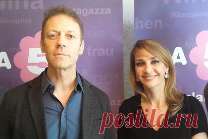 Жена знаменитого порноактера рассказала о «скучной жизни» без оргий. Жена знаменитого порноактера Рокко Сиффреди рассказала, что их домашняя жизнь совершенно не похожа на порно. Отношения Рокко Сиффреди и бывшей порноактрисы Рожи Тасси продолжаются более 30 лет. По ее словам, у них «скучный брак», в котором нет места трюкам в духе порнофильмов.