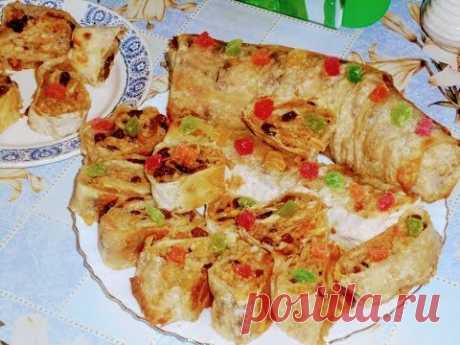 Постное блюдо.Яблочный штрудель из лаваша с изюмом.
