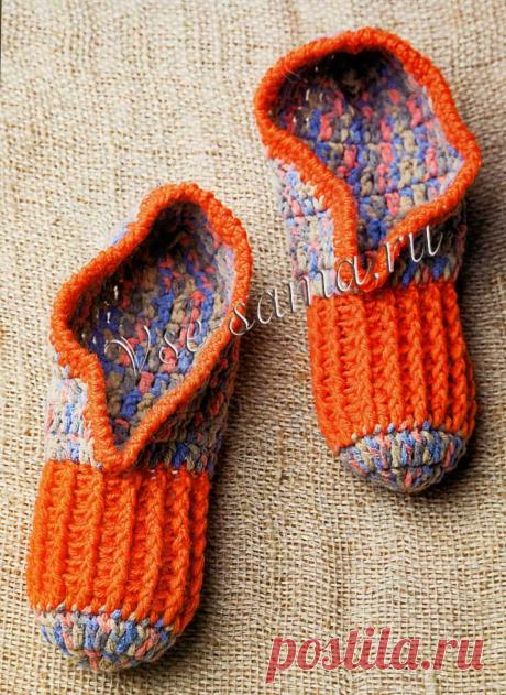 Меланжевые тапочки крючком