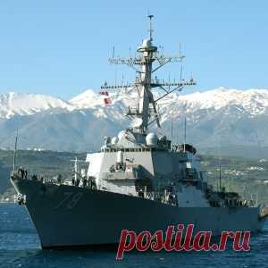 Пользователи соцсетей высмеяли американскую развалюху в Чёрном море.