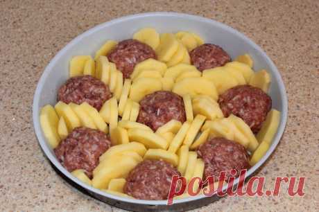 Запеканка из фарша и картофеля